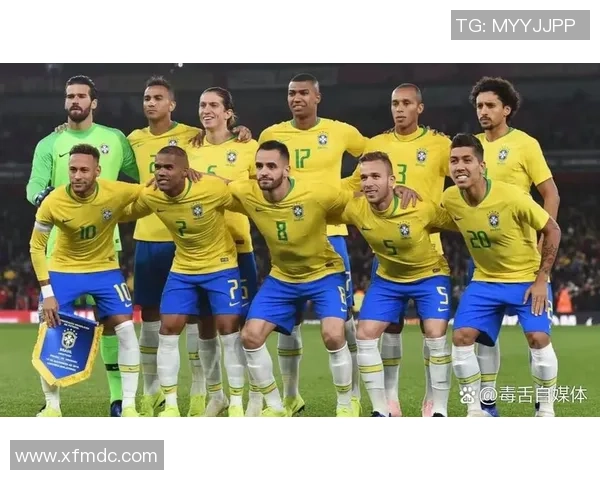 六号足球明星的光辉历程与足坛影响力分析 六号足球明星的光辉历程与足坛影响力分析