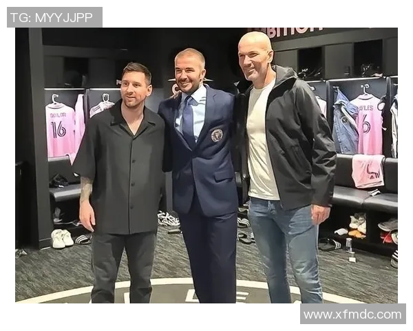 世界足球巨星同框合影 众星云集共谱绿茵传奇 世界足球巨星同框合影 众星云集共谱绿茵传奇