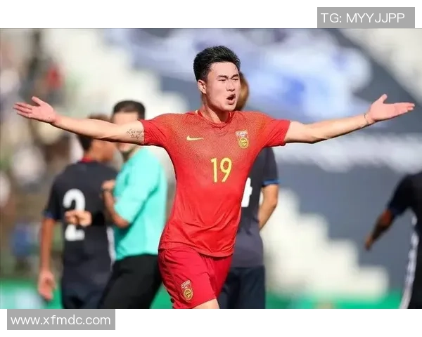 浙江足球星闪耀绿茵场展现拼搏精神引领团队不断迈向新辉煌 浙江足球星闪耀绿茵场展现拼搏精神引领团队不断迈向新辉煌